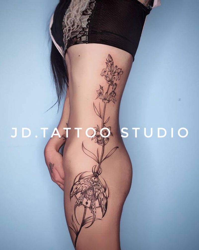 求赞纹身图片_腰部腿部点刺纹身图案