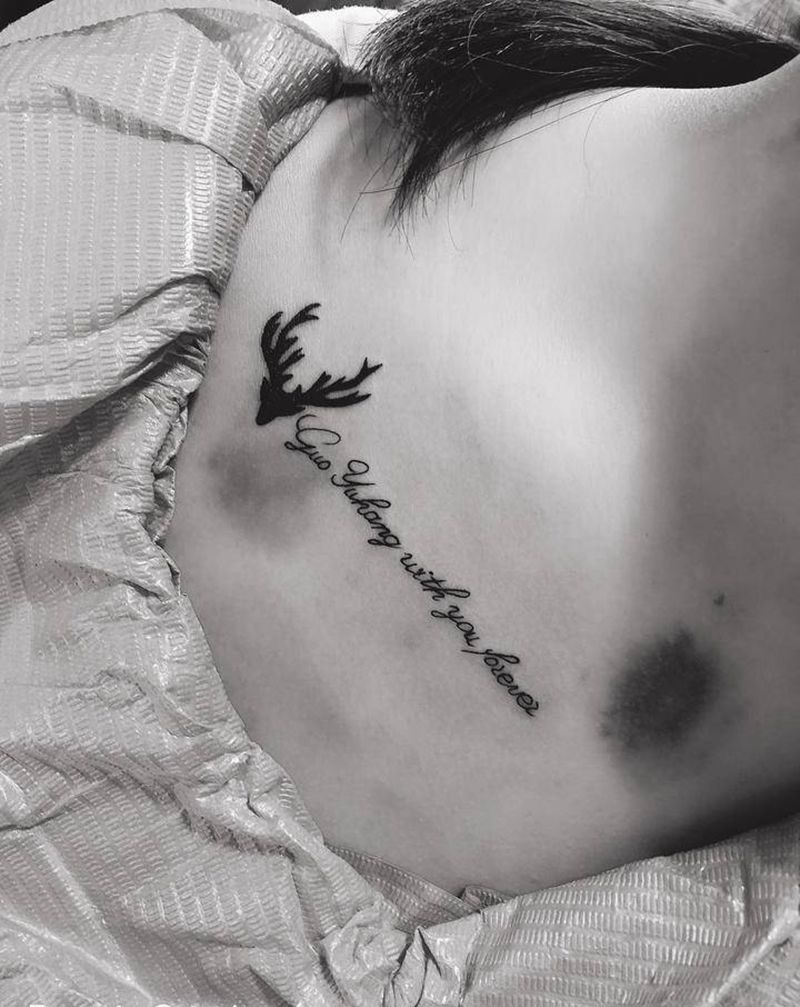 情侣纹身纹身图片_胸部小清新纹身图案