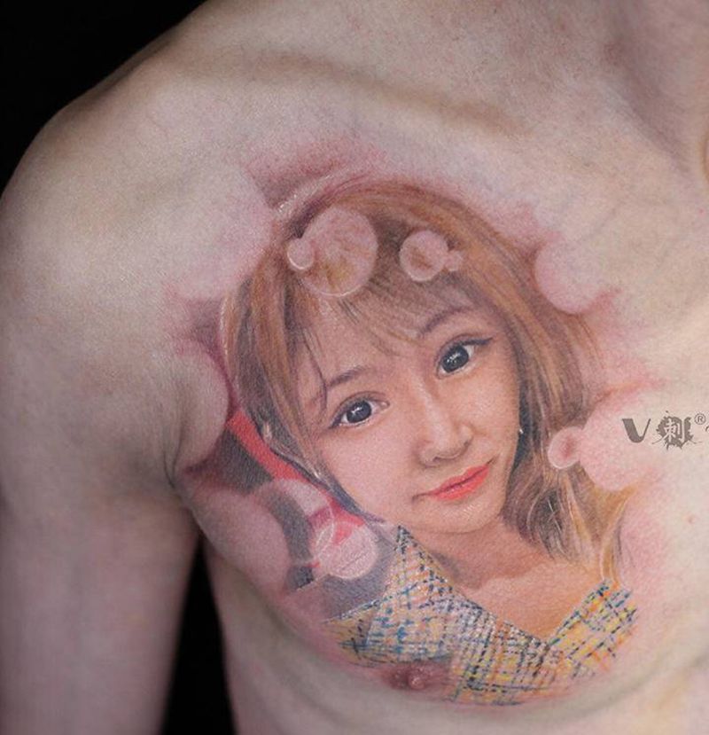 肖像作品纹身图片_胸部欧美写实肖像写实纹身图案