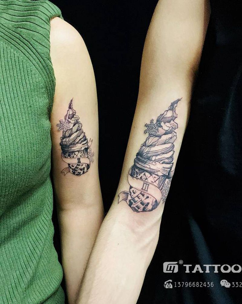 冰淇淋纹身图片_手臂点刺几何冰淇淋素描纹身图案