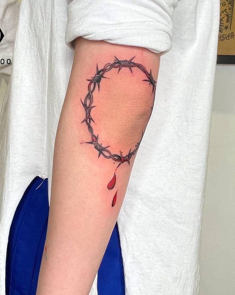 school铁丝纹身图片_手臂Old School铁丝纹身图案