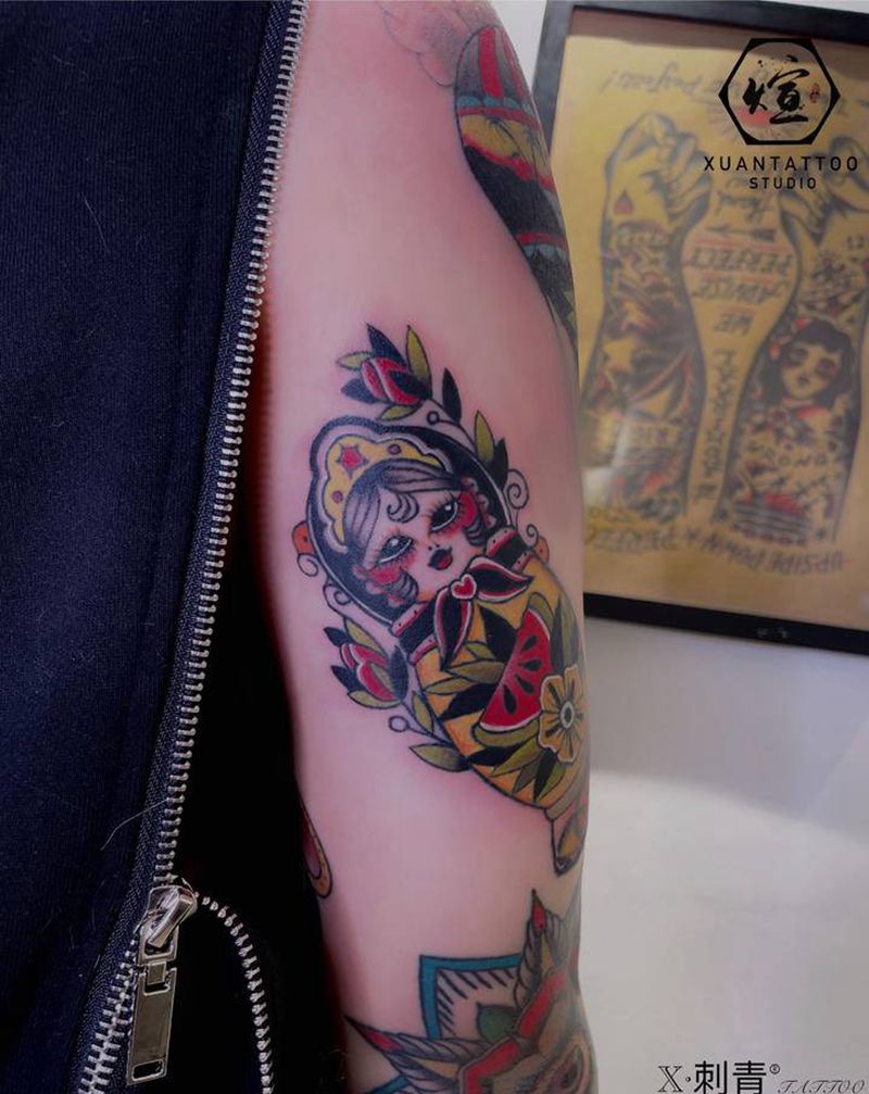 套娃纹身图片_手臂Old School纹身图案