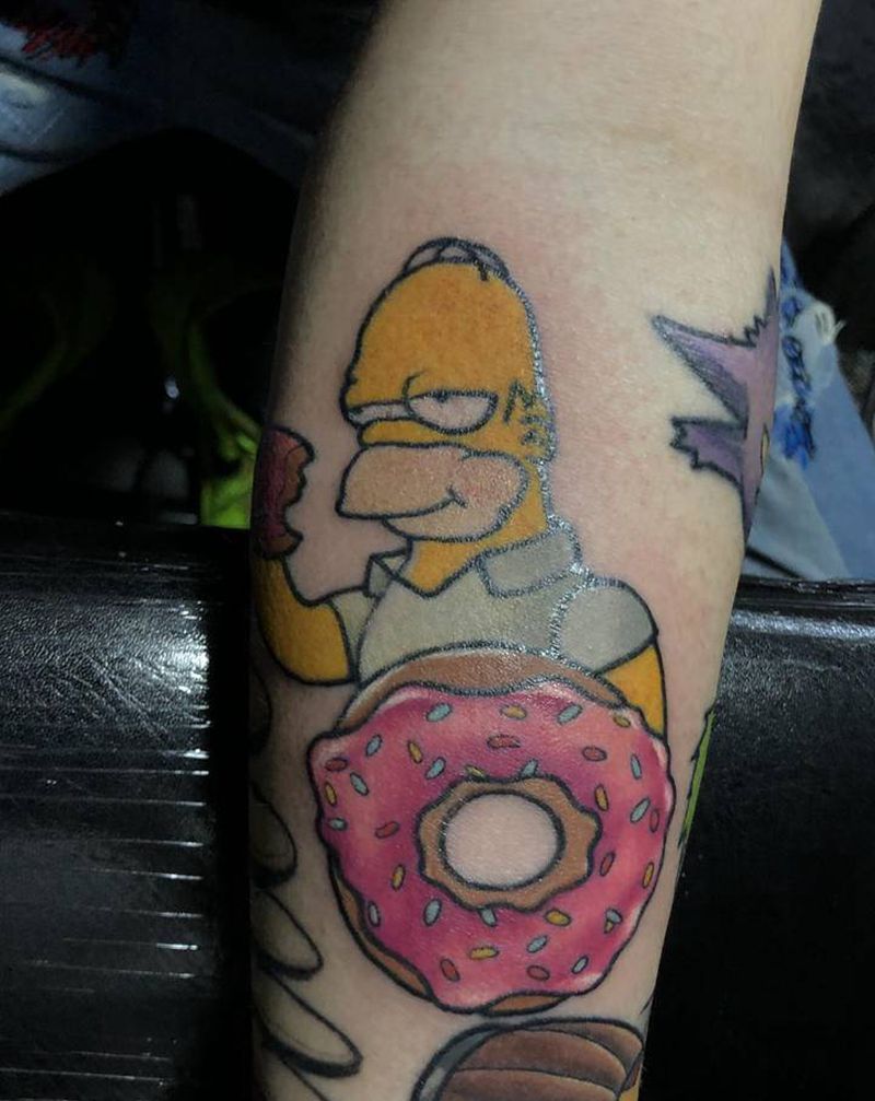 辛普森纹身图片_手臂New School纹身图案