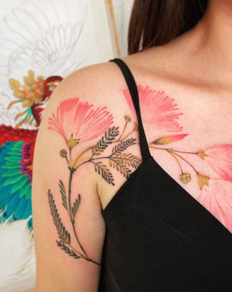 随形纹身图片_肩部纹身图案