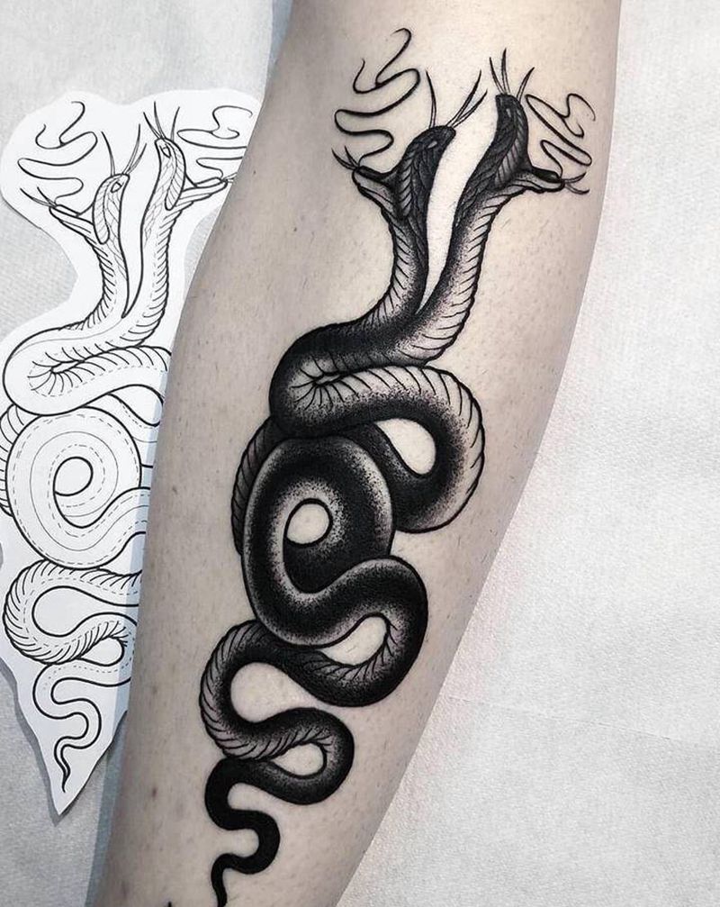 哈尔滨洗纹身纹身图片_胸部腹部花体字Old School纹身图案