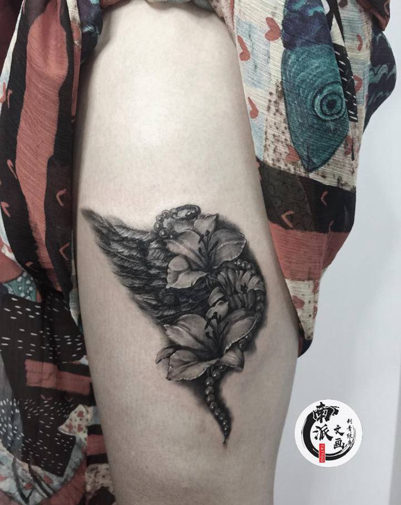 写实 百合花纹身图片_腿部写实纹身图案