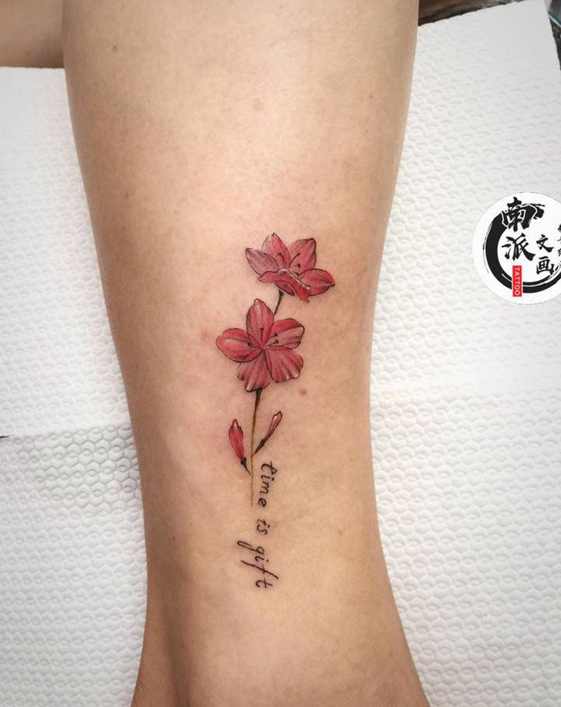 近日小图集锦纹身图片_颈部肩部小清新纹身图案