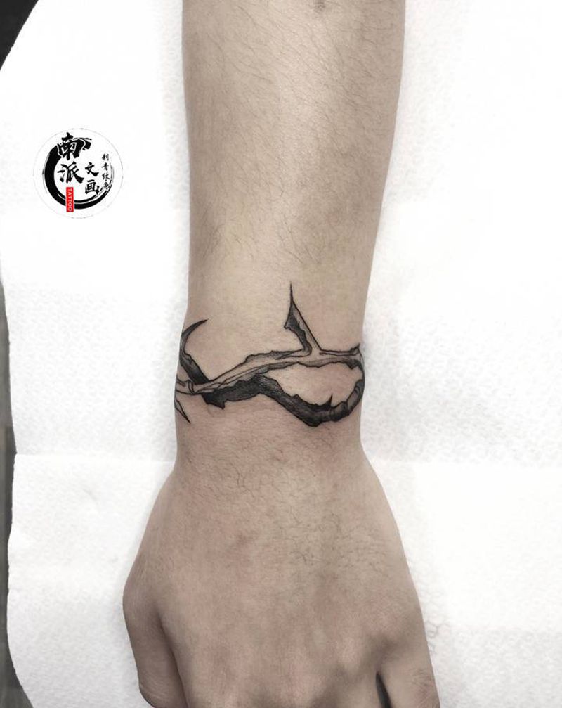 荆棘手环纹身图片_手臂纹身图案