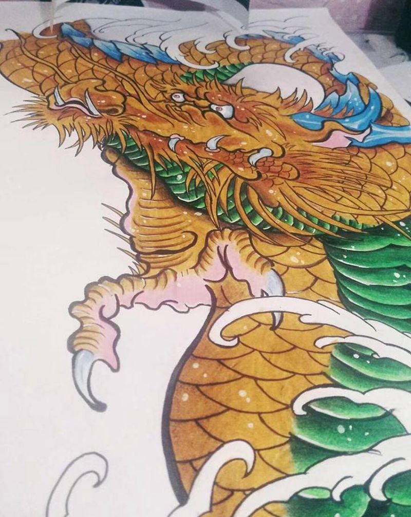 小龙龙.纹身图片_背部老传统纹身图案