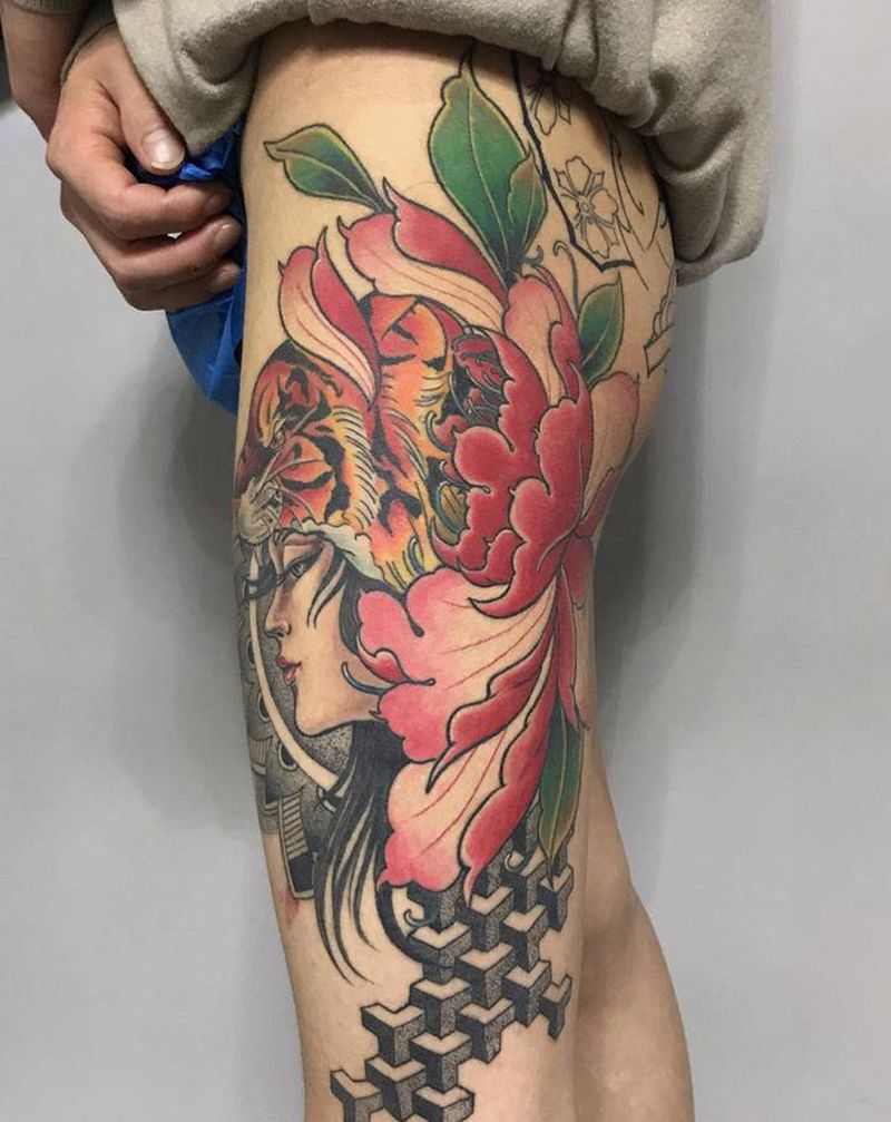 个性虎女纹身图片_腿部新传统New School纹身图案