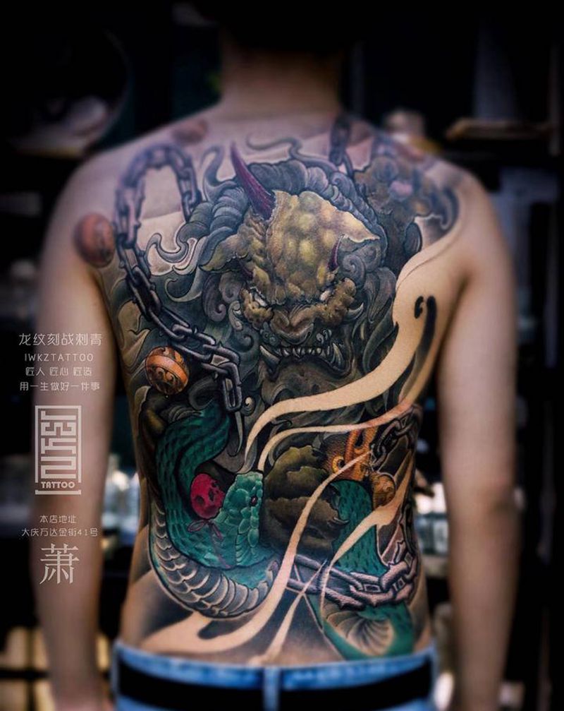 大庆纹身龙纹刻战纹身图片_背部新传统纹身图案