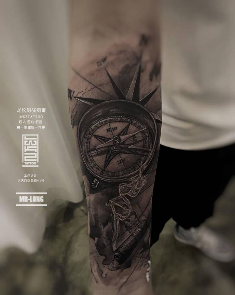 指南针纹身纹身图片_手臂欧美写实纹身图案