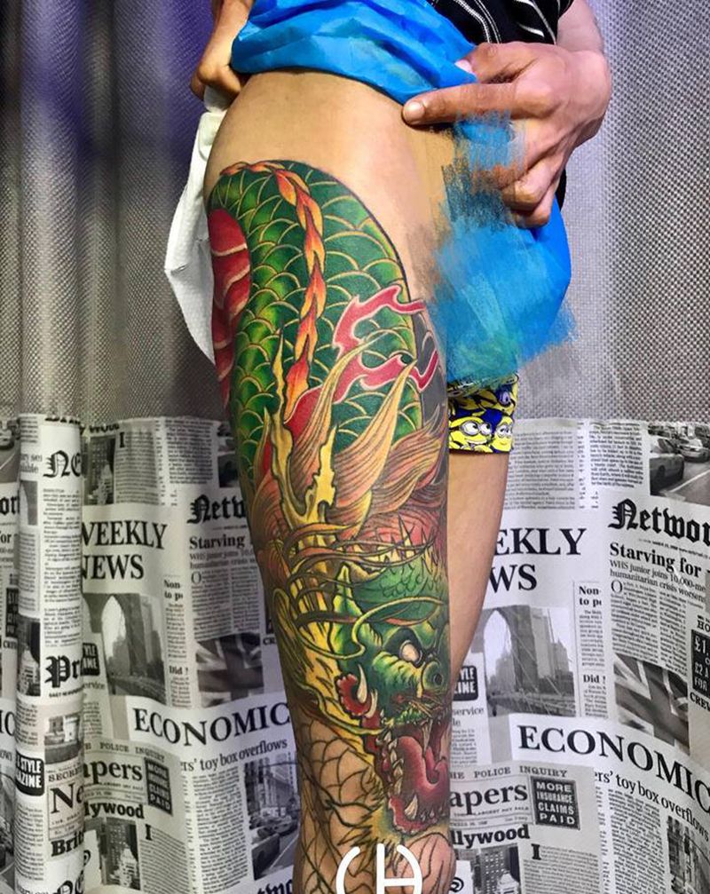 花腿龙纹身图片_腿部新传统纹身图案