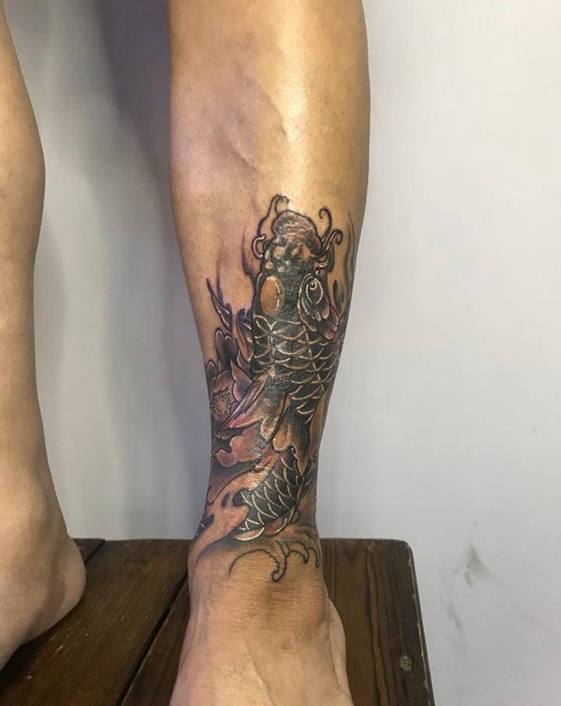 鲤鱼纹身图片_腿部新传统纹身图案