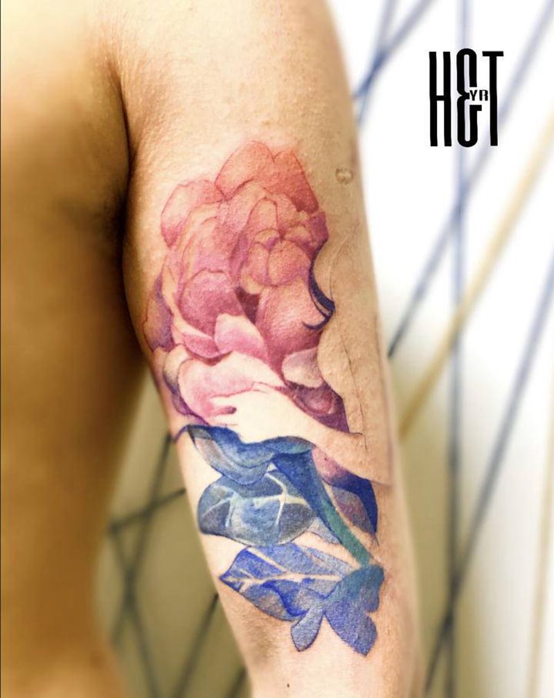 水彩画纹身图片_手臂水彩New School水彩花纹身图案
