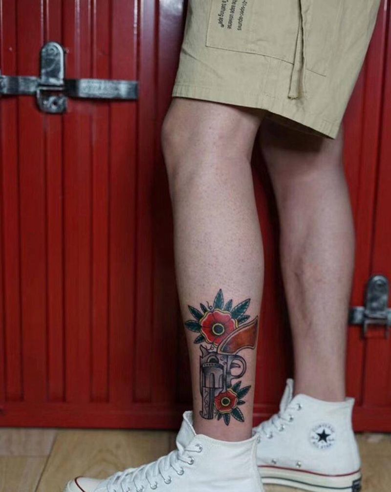 old school 左轮纹身图片_Old School纹身图案