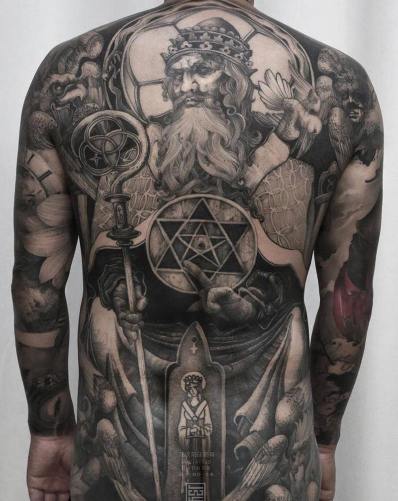 龙纹刻战刺青文化出品纹身图片_背部欧美写实纹身图案