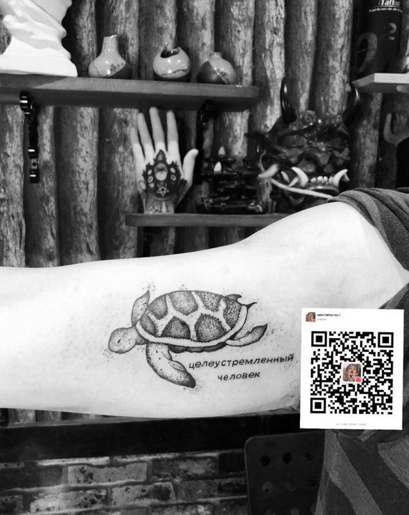 海龟纹身图片_手臂点刺纹身图案