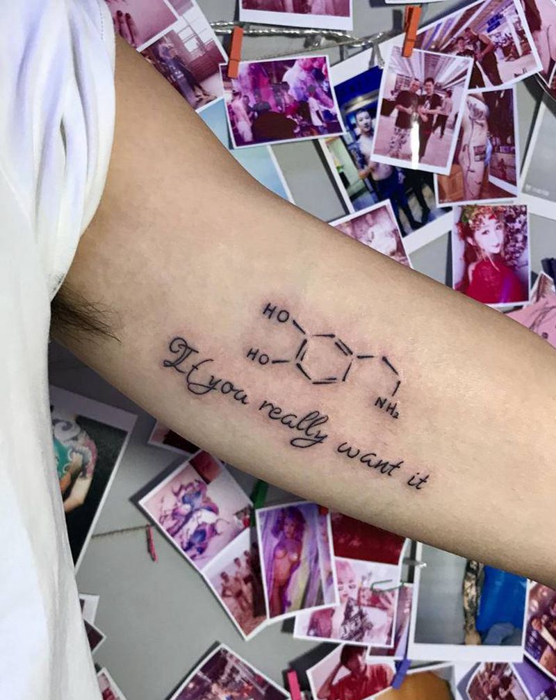 多巴胺纹身图片_手臂纹身图案