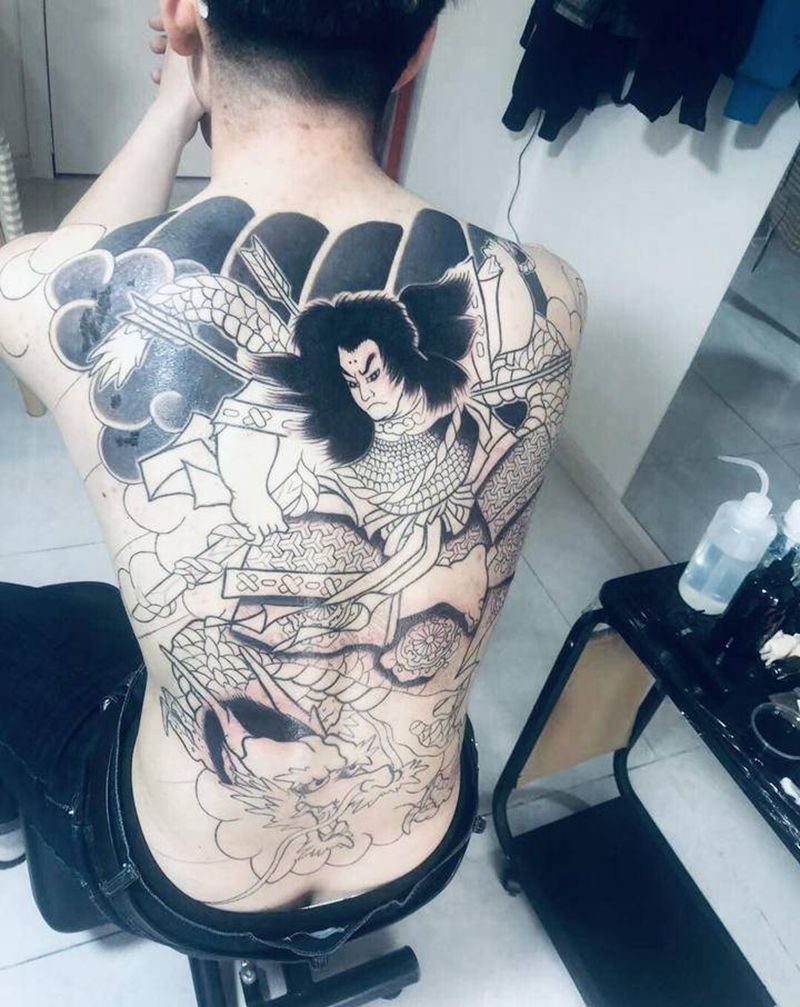 老传统纹身图片_满背纹身图案