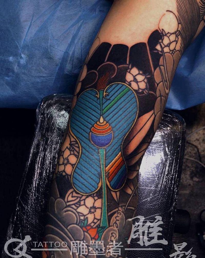 日式传统纹身图片_手臂老传统芭蕉扇日式传统大臂内侧纹身图案