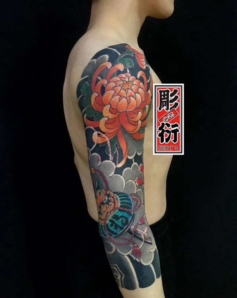 菊花，达摩蛋纹身图片_手臂纹身图案