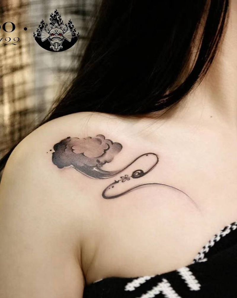 水墨祥云如意纹身图片_肩部水墨纹身图案