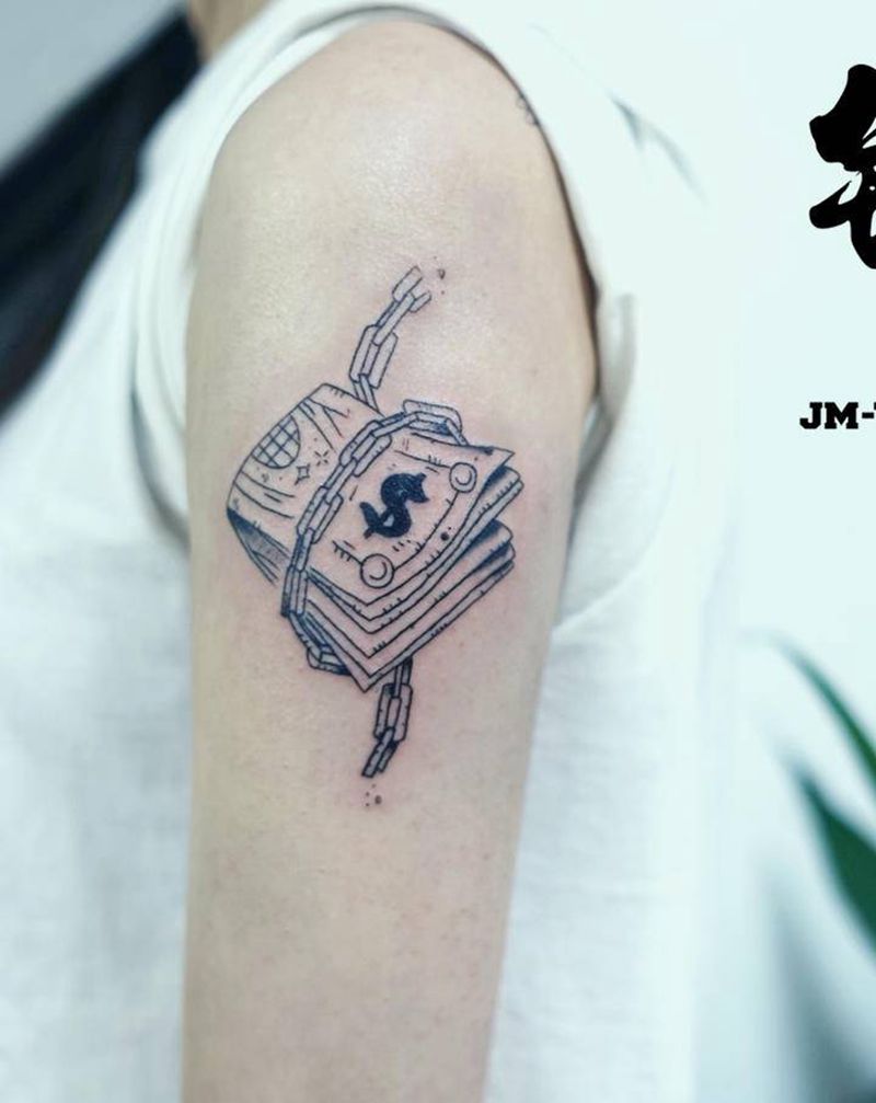 小图一枚纹身图片_手臂纹身图案