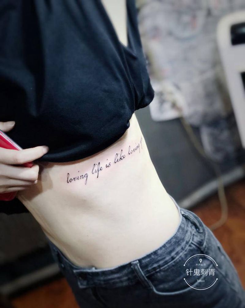 英文纹身图片_腹部纹身图案