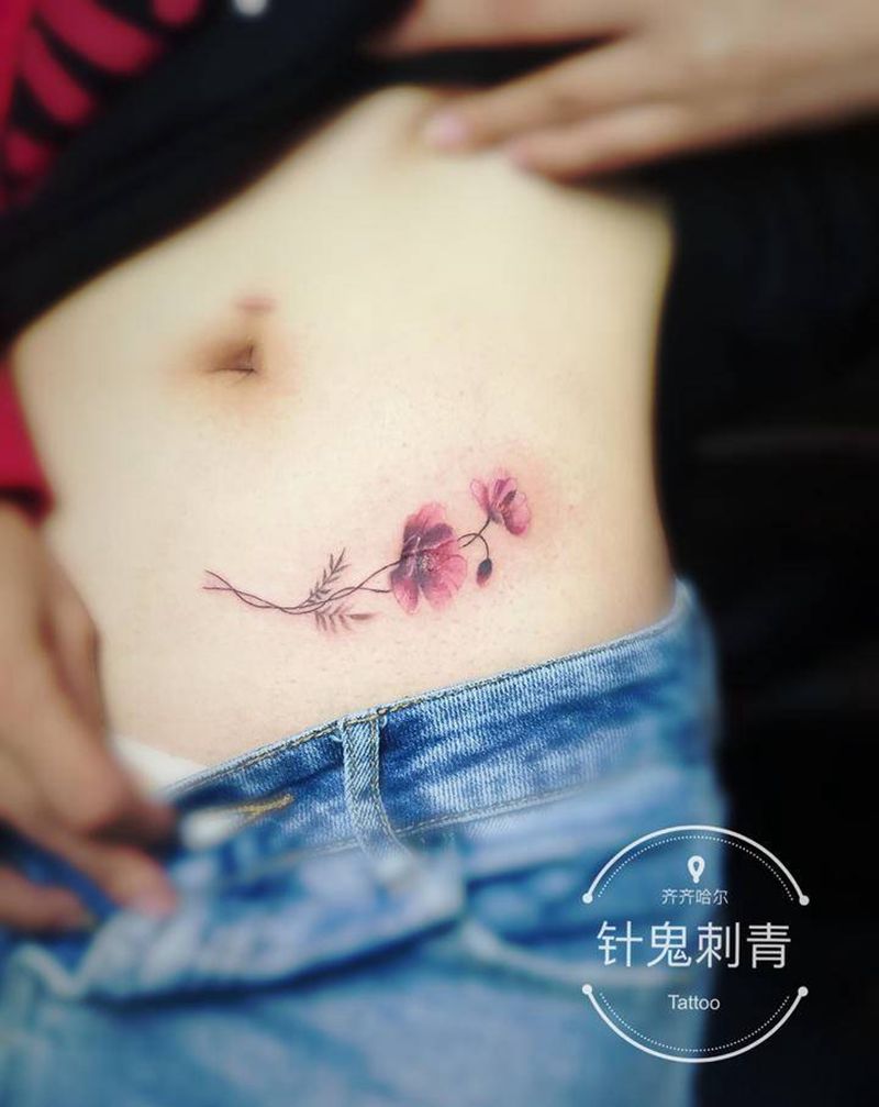 针鬼，媛师傅工纹身图片_胸部水墨花体字纹身图案