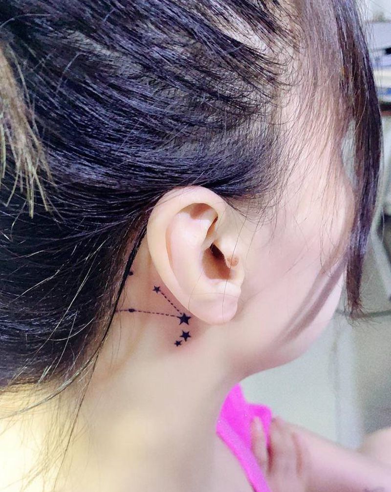 耳后星座纹身图片_颈部肩部老传统小清新纹身图案