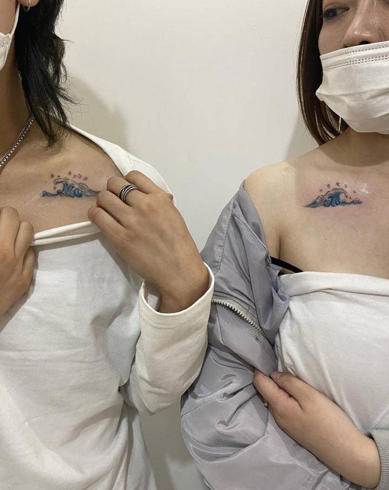 爱纹身图片_肩部新传统水墨纹身图案