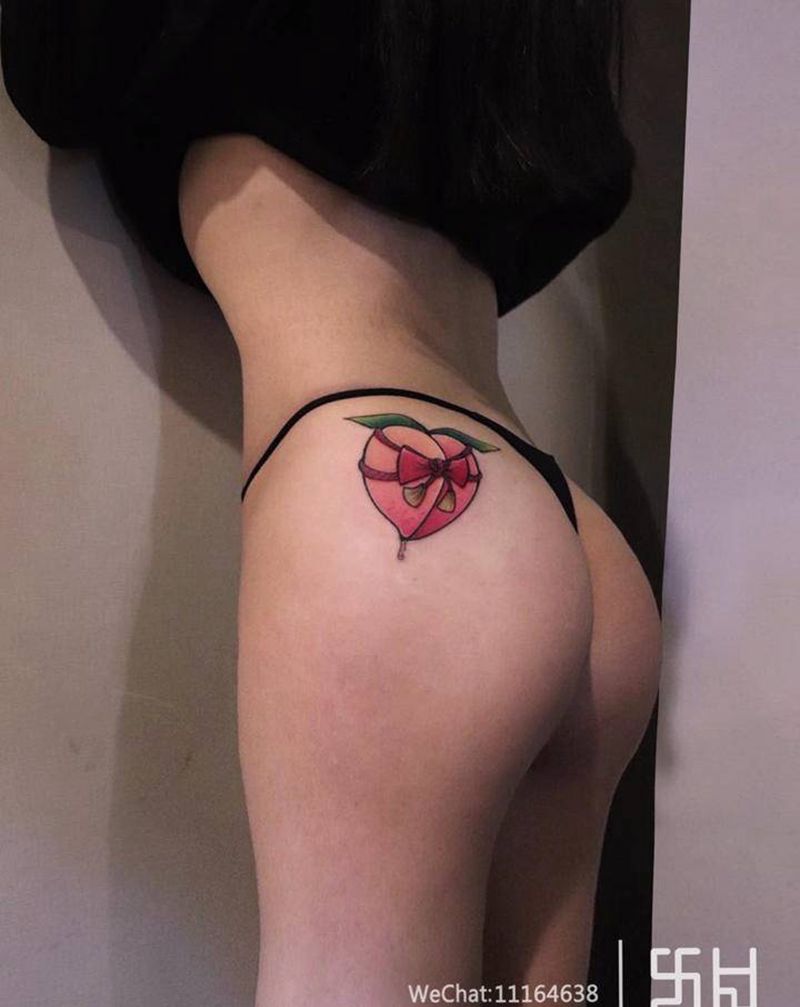 蜜桃与臀纹身图片_臀部New School蜜桃桃子臀部纹身图案