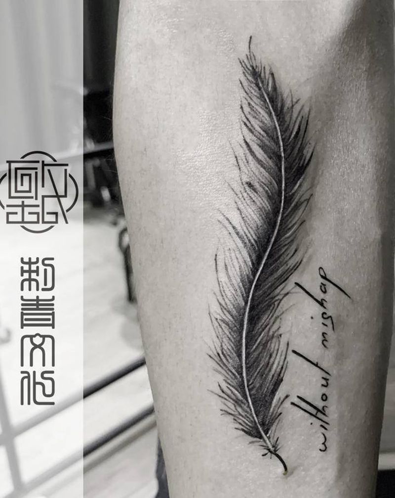 羽毛纹身图片_手臂水墨纹身图案