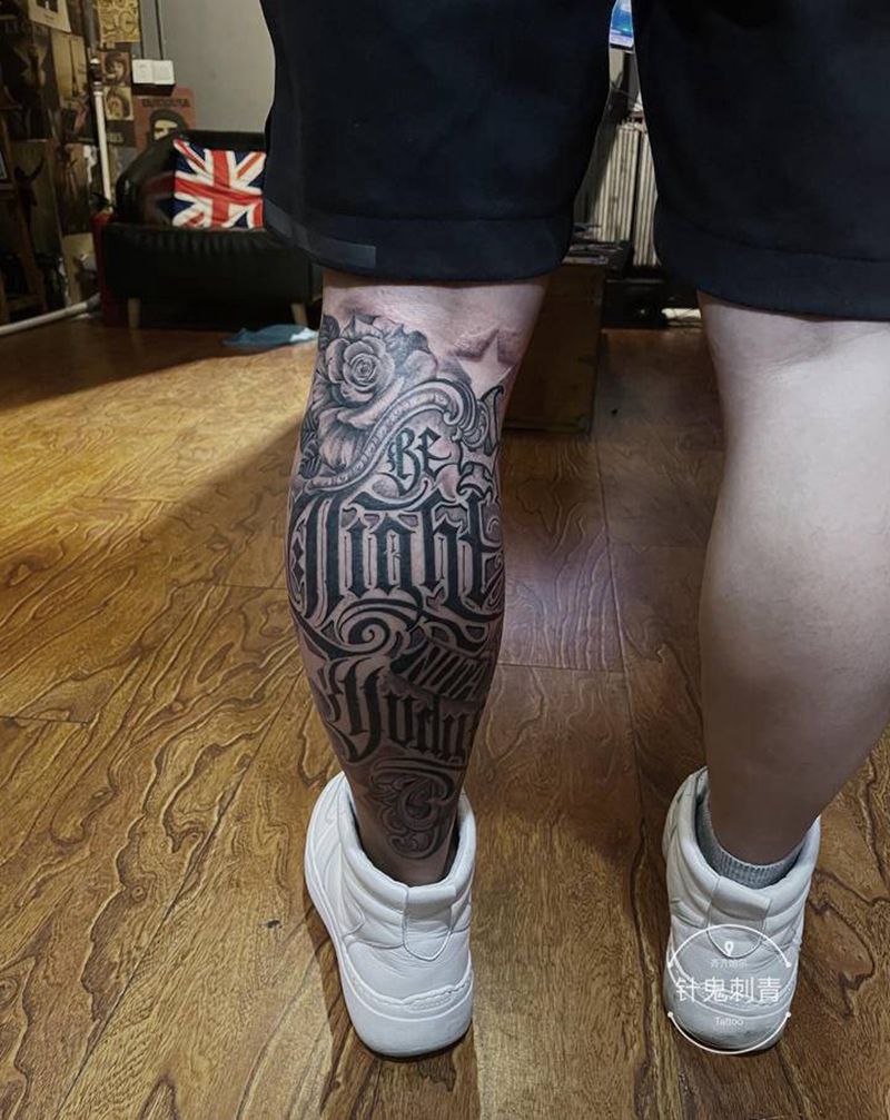 奇卡诺小腿纹身图片_腿部花体字纹身图案