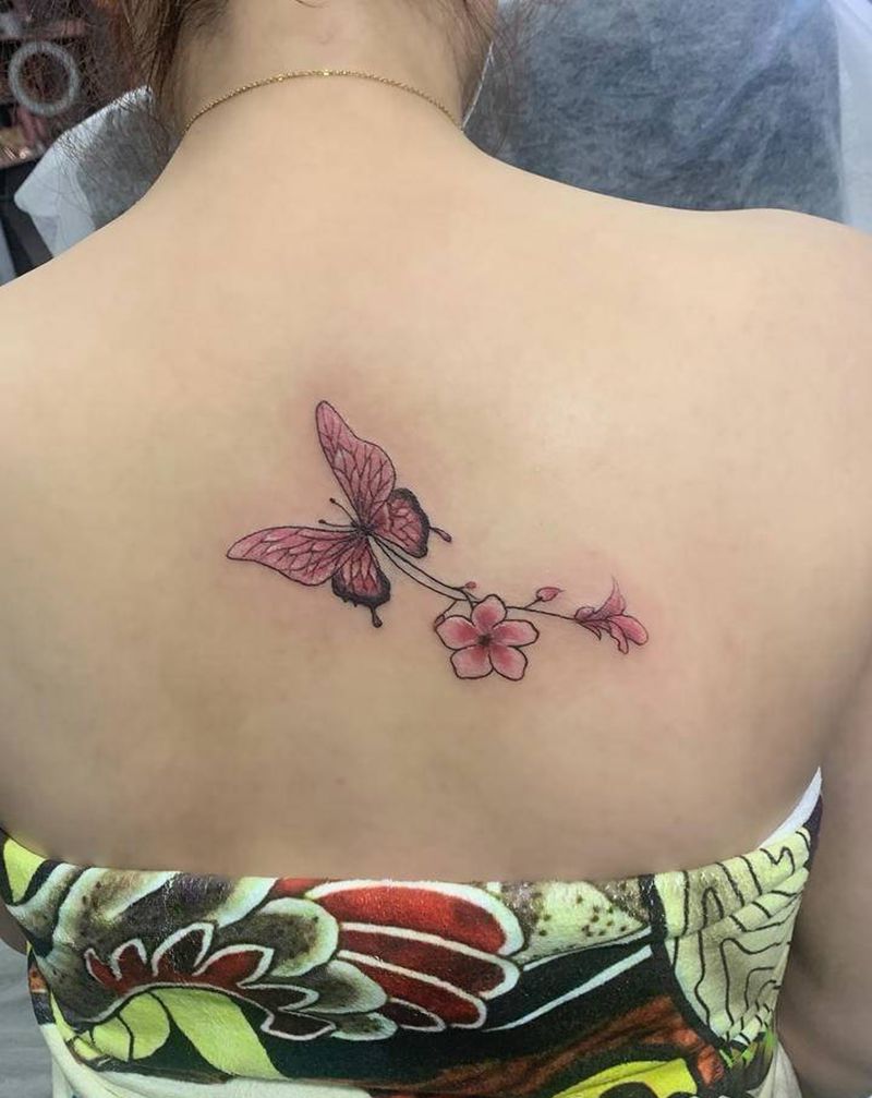 仙飘福蝶纹身图片_肩部背部清新纹身图案