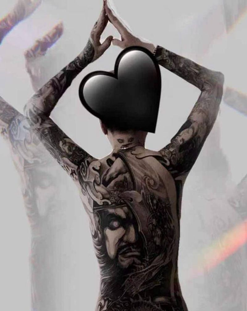 来个买家秀纹身图片_背部新传统纹身图案