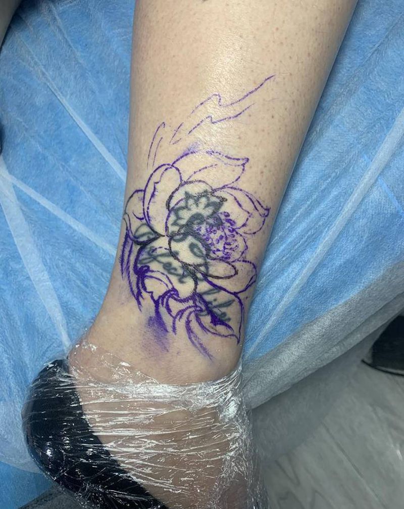 荷花遮盖纹身图片_腿部脚部老传统水彩遮盖纹身图案