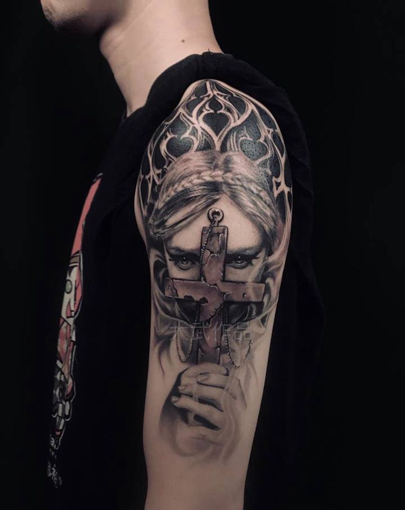 圣女十字架完工纹身图片_手臂欧美写实纹身图案