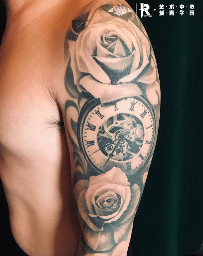 恢复一年后纹身图片_手臂欧美写实欧美花臂纹身图案
