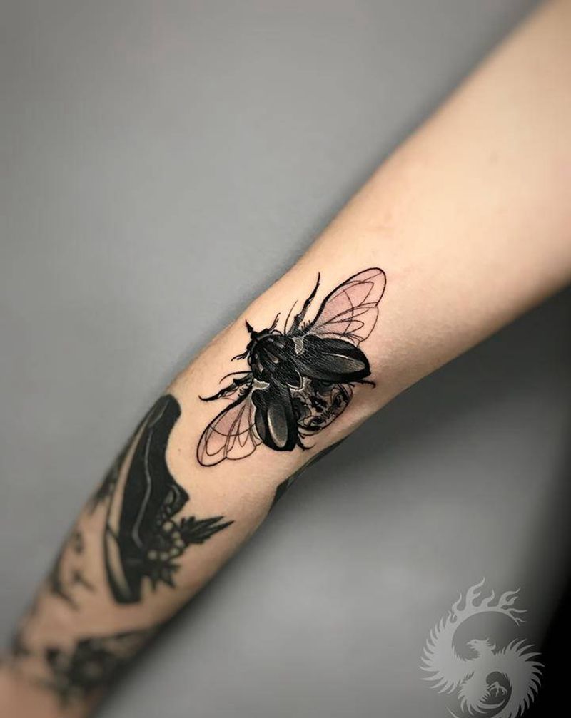 甲壳虫纹身图片_手臂几何纹身图案