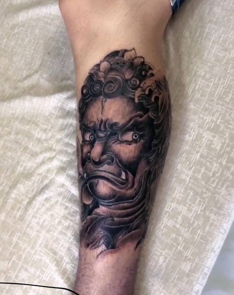 小腿纹身图片_腿部新传统纹身图案