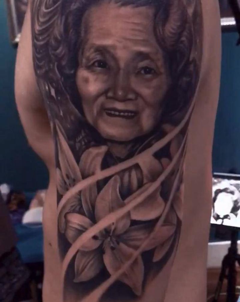 客人奶奶肖像纹身图片_手臂欧美写实肖像纹身图案