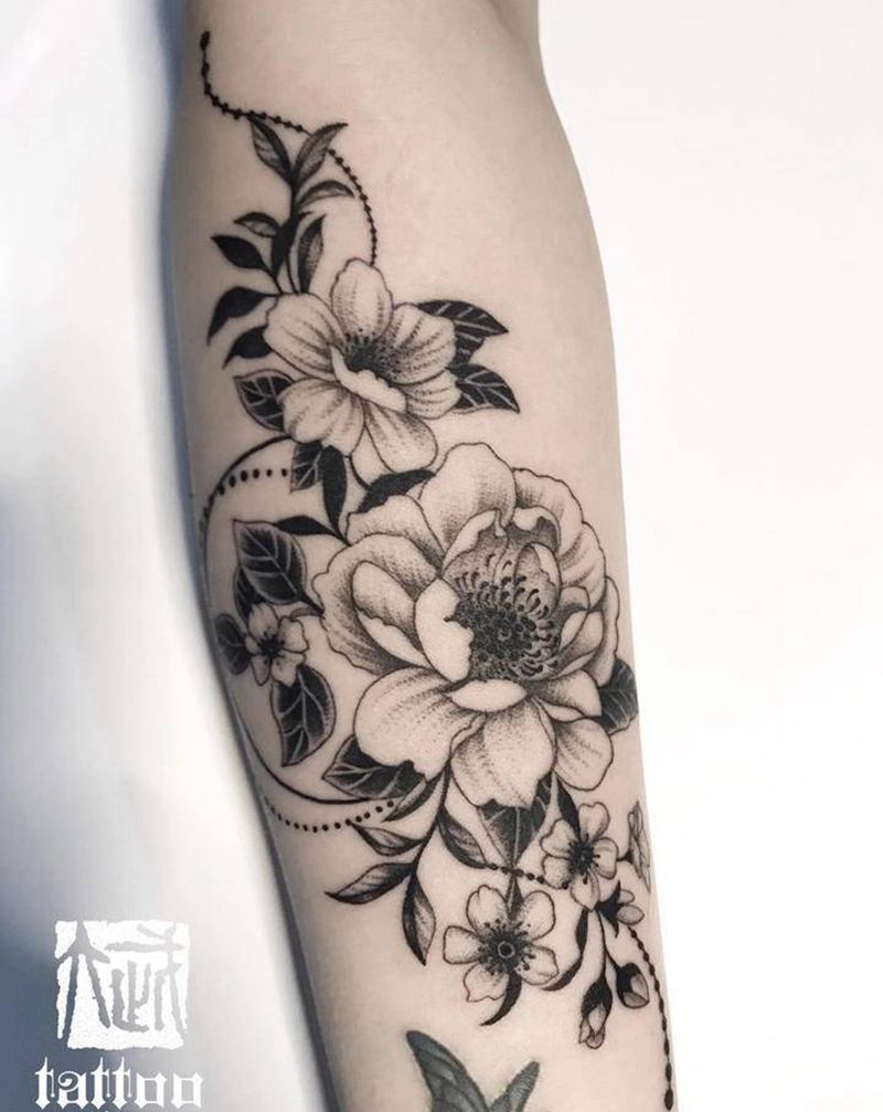 经典耐看素花一枚纹身图片_手臂腿部点刺花小清新纹身图案