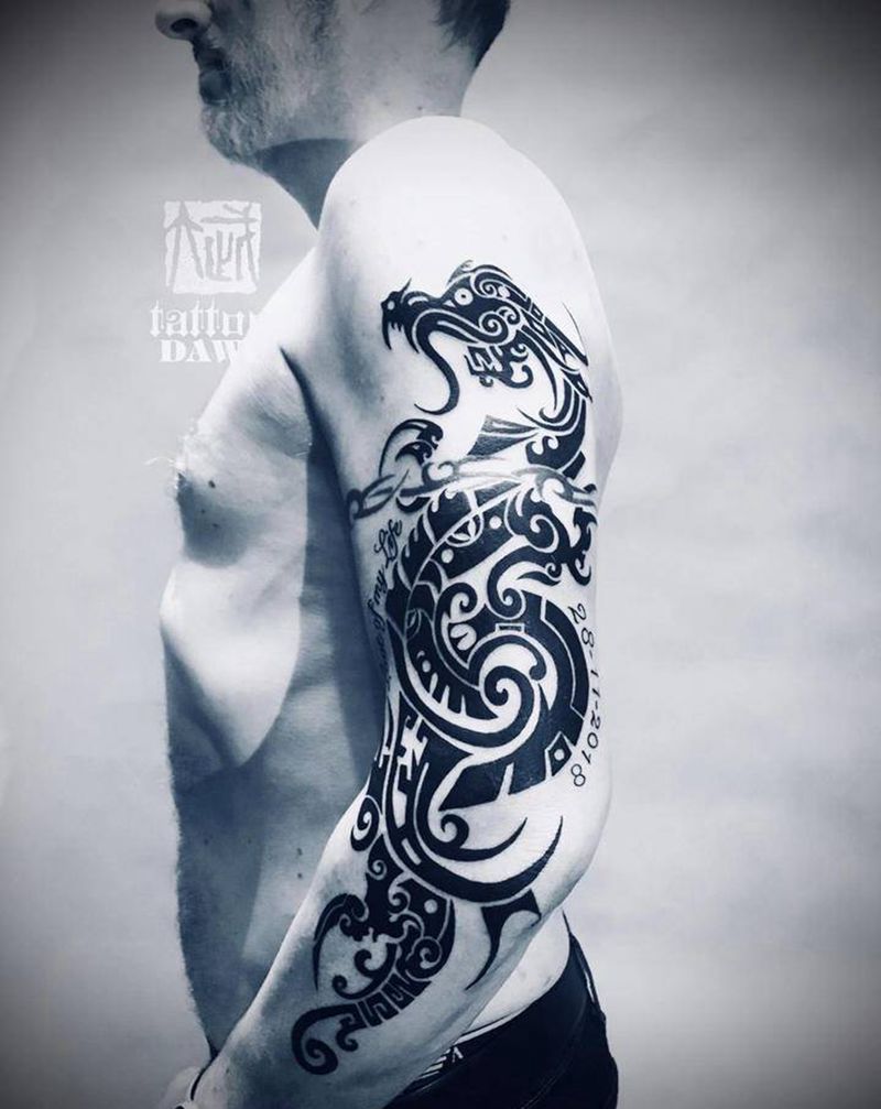 龙图腾纹身图片_手臂纹身图案