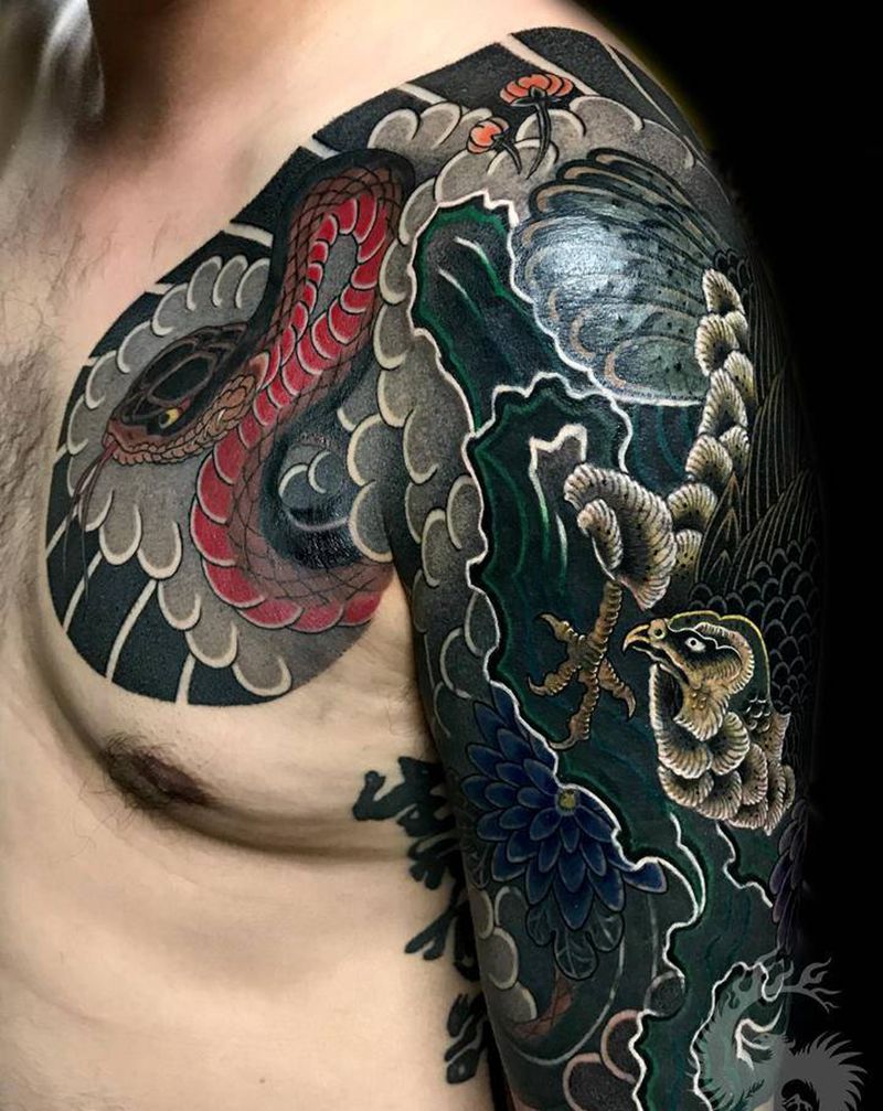 日式半甲纹身图片_胸部肩部老传统纹身图案