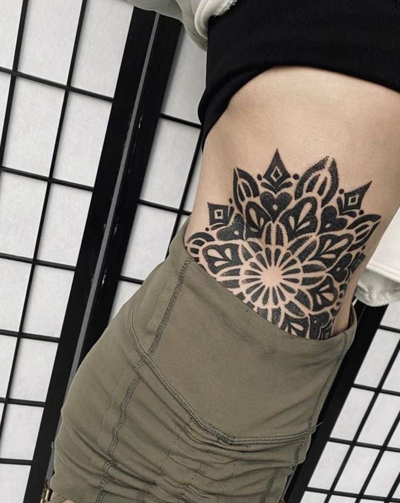 点刺图腾纹身图片_腹部腰部点刺纹身图案