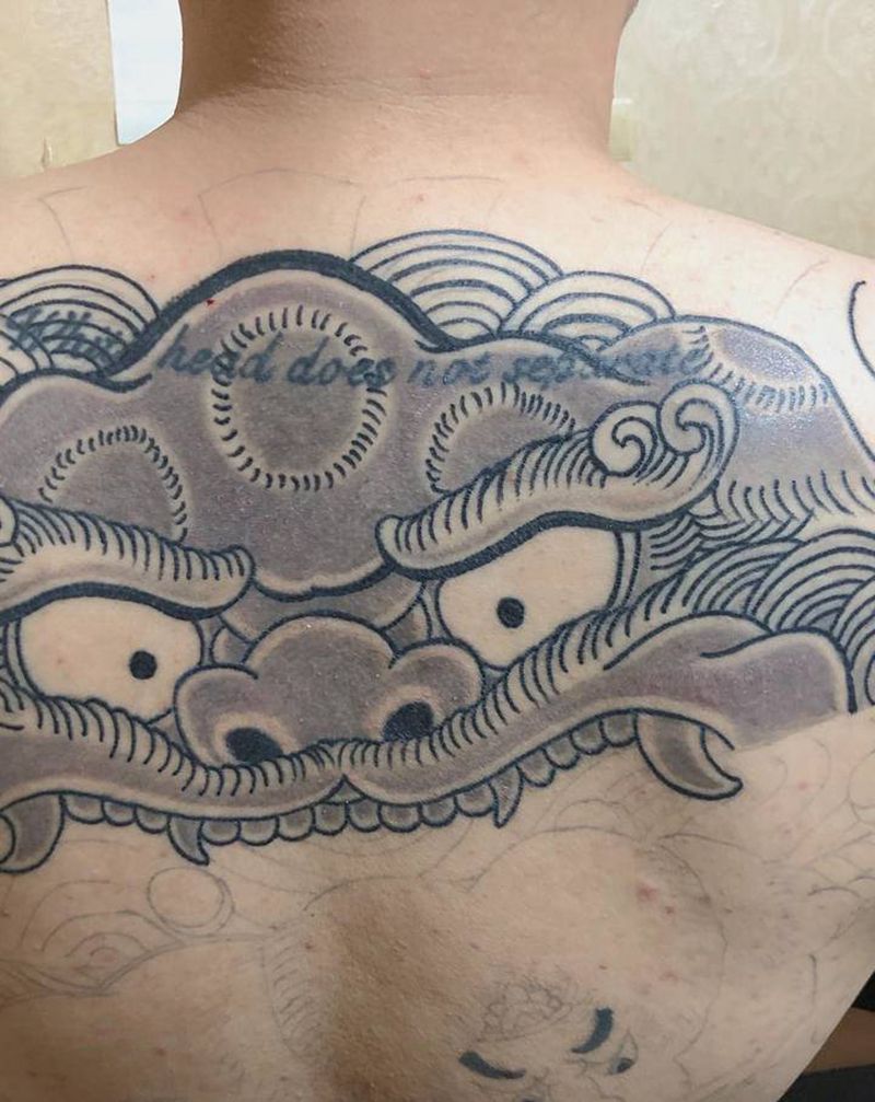 张顺水门破纹身图片_背部老传统纹身图案