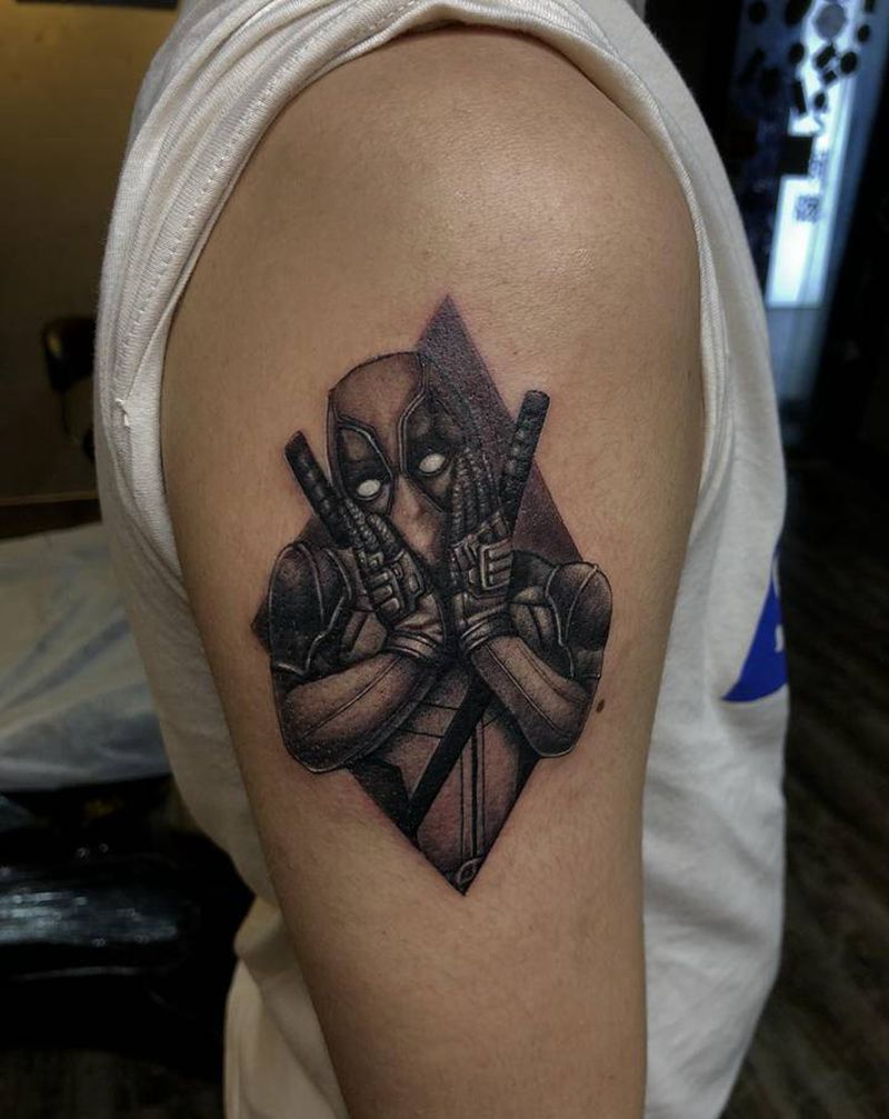 死侍纹身图片_手部手臂欧美写实纹身图案