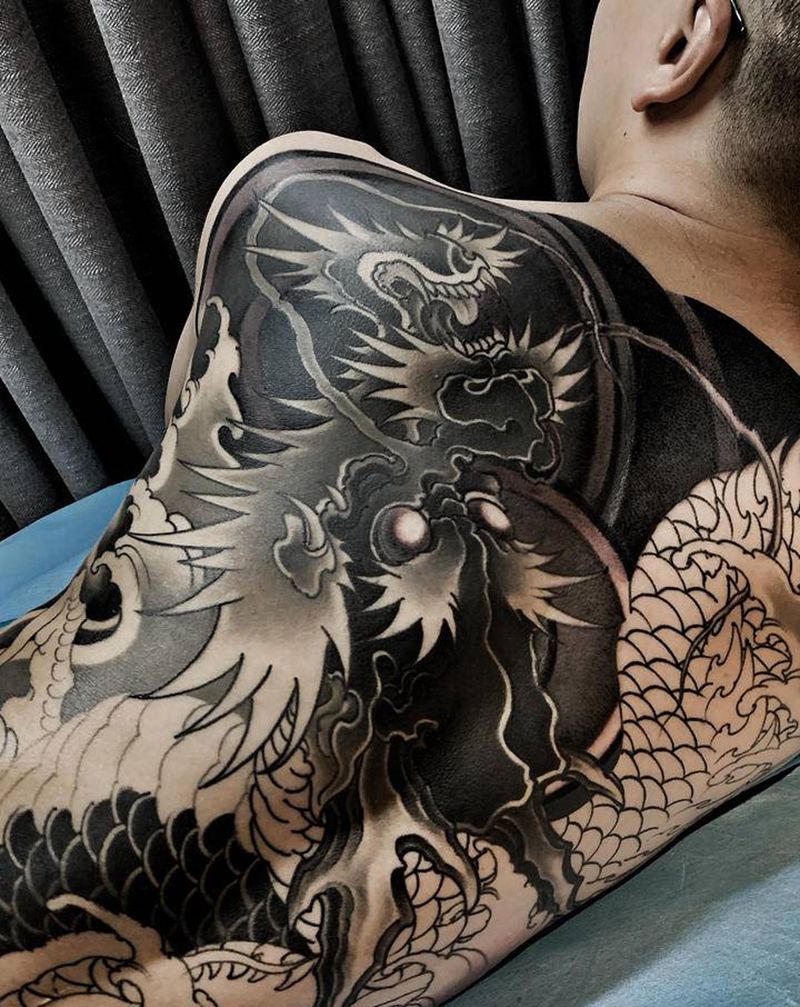 漫长的纹身之旅纹身图片_背部纹身图案